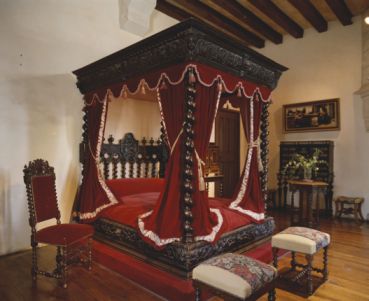 Dans cette chambre, Léonard de Vinci rendit l’âme le 15 mai 1519 à 67 ans.