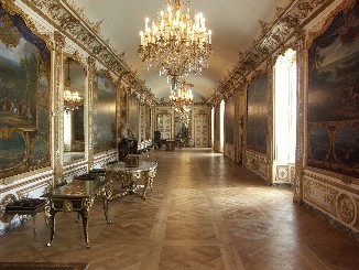 La Galerie des Batailles du château de Chantilly comporte onze tableaux où figurent les faits d’armes du Prince de Condé.