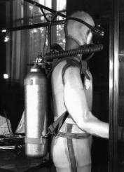 Mannequin équipé du scaphandre Cousteau-Gagnan (1943), Musée de la Marine.