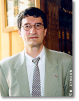 Philippe Sansonetti est microbiologiste, membre de l’Académie des sciences.