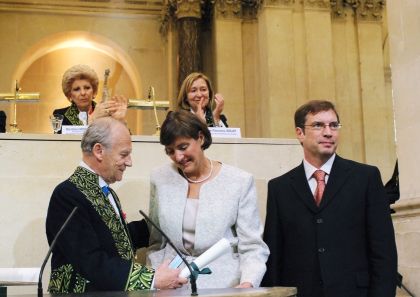 Alain Carpentier et Christine Edry Seidman et Jonathan G. Seidman, le 13 juin 2007, sous la Coupole