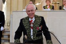 Baron Roberts-Jones, membre de l’Institut, associé étranger de l’Académie des beaux-arts,  le 23 octobre 2007, sous la Coupole