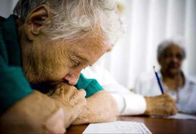En France, on estime à 850 000 le nombre de patients Alzheimer en janvier 2006. Cette maladie représente actuellement 70% des démences