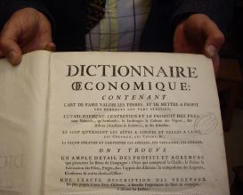 Dictionnaire économique datant de 1767