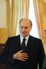 Le Prince Karim Aga Khan, membre associé étranger de l’Académie des beaux-arts,  salon de l’Instistut de France, 18 juin 2008
