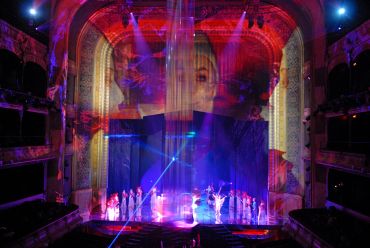 Les Vêpres de Monteverdi mises en scène par Oleg Kulik au Théâtre du Châtelet