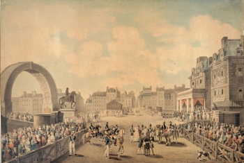 L’inauguration de la statue. A droite, la tribune officielle à l’entrée de la place Dauphine.