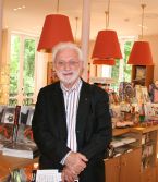 Lucien Clergue, dans la librairie du musée Marmottan Monet, 27 mai 2009
