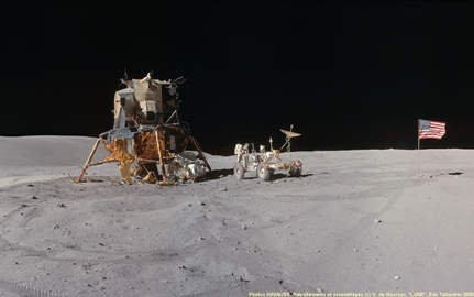 Apollo 16 sur le plateau Descartes