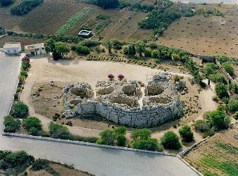 Le temple de Ggantija vu d’en haut