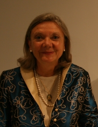 Lydia Harambourg, commissaire de la biennale de sculpture de Yerres, correspondante de l’Académie de beaux-arts, septembre 2009