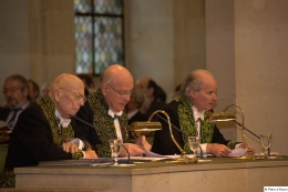 Jean Leclant, André Vauchez, Pierre-Sylvain Filliozat, de l’Académie des inscriptions et belles-lettres (de gauche à droite),  Coupole de l’Institut de France, 27 novembre 2009