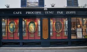 Devanture du café  Le Procope , fondé en 1686