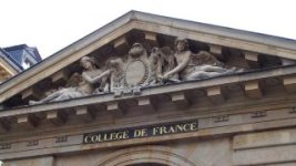 Fronton du Collège de France