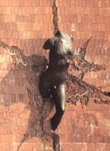 Sculpture de Jean Cardot, Monument à la Liberté 1978 Bronze, cire perdue 300 X 90 X 60 cm.