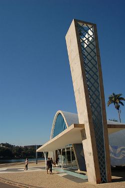 Oscar Niemeyer, église Saint-Francis de Belo Horizonte
