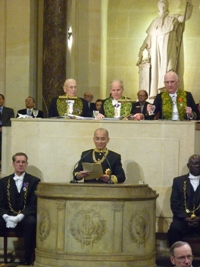 Le roi du Cambodge, Norodom Sihamoni, en train de lire son discours