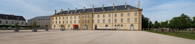 Le Centre National du Costume de Scène à Moulins