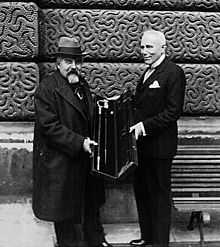 Maurice Denis recevant son épée d’Académicien des mains de Paul Jamot (1932)