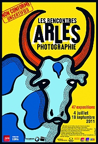 Affiche des Rencontres d’Arles  photographie 2011, dessinée par Michel Bouvet
