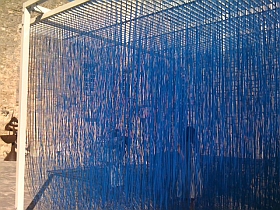 Sculpture de Jesus Raphaël Soto, Pénétrable BBL Bleu - 1999, Exposition Lacoste 2011