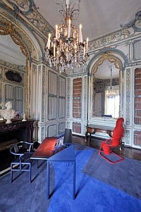 Exposition 4 siècles de création, le château de Versailles raconte le mobilier national, 2011