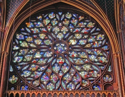 Rosace à l’intérieur de la Sainte-chapelle