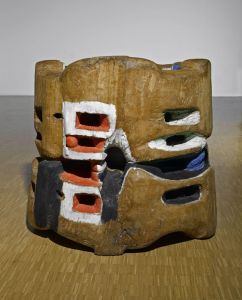 Étienne-Martin, Le Mur-Miroir ou Demeure XV, 1979,