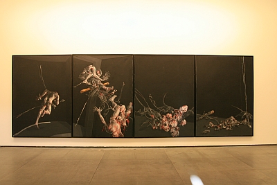 Vladimir Velickovic, "Grande Poursuite", 1986, Huile sur toile, 4 X (225 X 165 cm), Collection particulière, quadriptyque, exposition Vladimir Velickovic, les versants du silence", Musée des Abattoirs ; novembre 2011