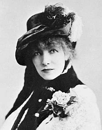 Sarah Bernhardt (1844-1923), portrait par Napoleon Sarony