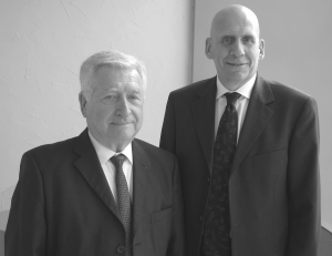 Marc Chambault, membre du comité exécutif de l’ADAE et Daniel Corfmat, président de l’ADAE