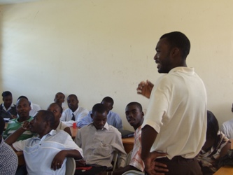 Séance de formation dans l’EFACAP de L’Asile.