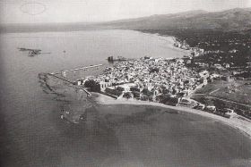 Vue aérienne de la presqu’île de Tyr et vue sous-marine du site.