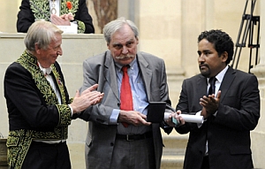 Remise du Prix d’archéologie de la Fondation Simone et et Cino del Duca à la mission archéologique franco-turkmène d’Ulug Dépé, dirigée par Olivier Lecomte et Julio Bendezu-Sarmiento par Jean-François Jarrige, membre de l’Académie des inscritions et belles-lettres