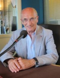 Giovanni Dotoli dans les studios de Canal Académie