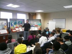 Le Fil Continu propose une solution innovante pour que les élèves exclus momentanément de leurs collèges ne soient plus livrés à eux-mêmes et préparent leur réintégration