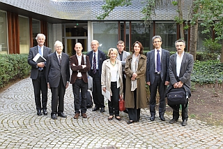 De gauche à droite : Stéphan Chenderoff, administrateur, Jean Mesnard,  Jérôme Sackur,  Jacques Paugam,  Marie-France Hirigoyen,  Pierre-Marie Morel, Christiane Rancé,  Marc Piévic, Pierre Guénancia