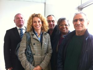 Canal Académie reçoit : Hibat Tabib créateur de l’AFPAD, à l’avant-droite, entouré par les proviseurs des collèges Gustave Courbet, Pablo Neruda et Lucie Aubrac qui soutiennent Le Fil Continu